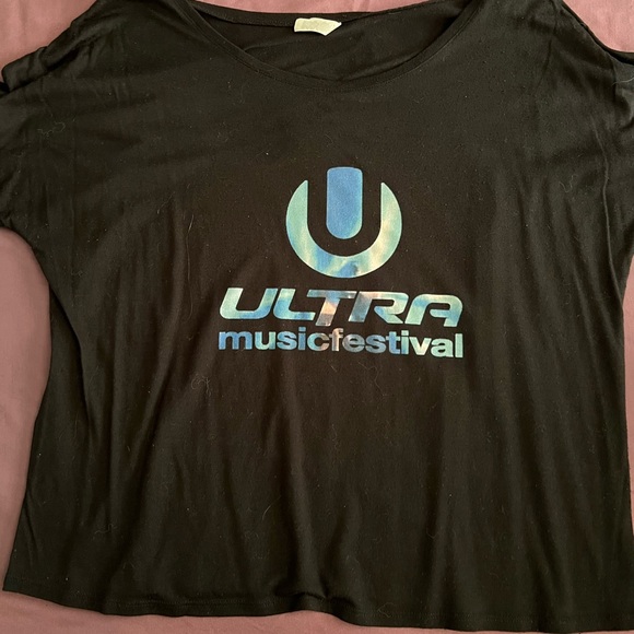 Tops - Ultra Flowy Tee